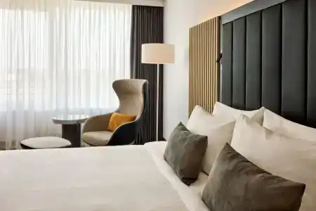 Courtyard by Marriott Hannover Maschsee - 7