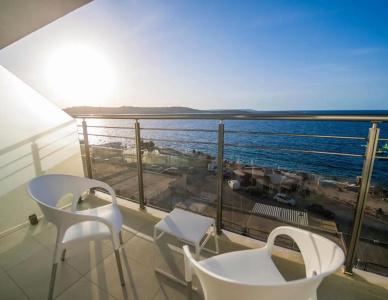 Seaview - Adults Only 16 Plus - 23