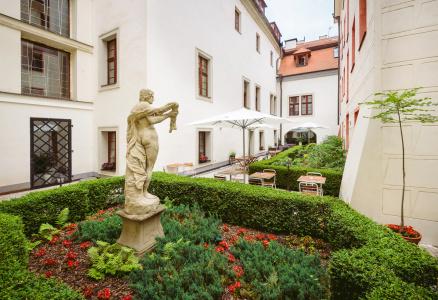 Elite Prague - 0