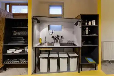 Essential - 17
