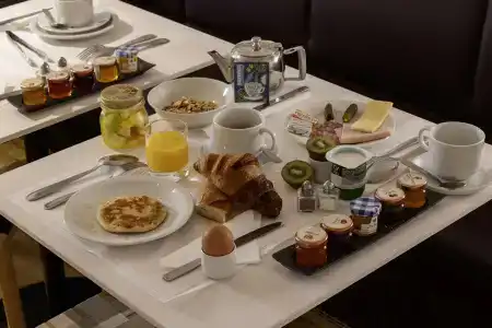 Best Western Bretagne Montparnasse - 12