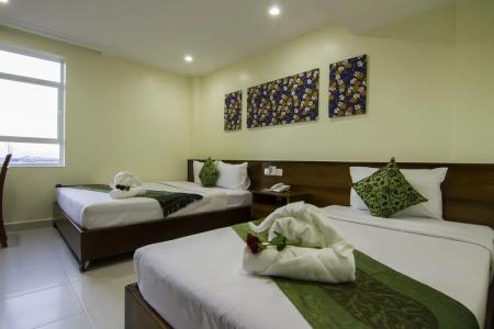 Rose Emerald - 36