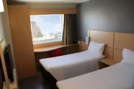 ibis Copacabana Posto 5 - 47