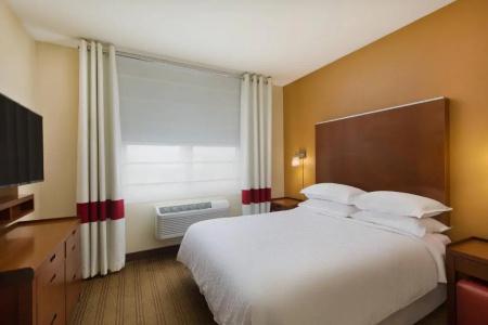 Four Points by Sheraton Portland East - 36