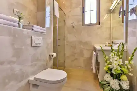 Avanti & Spa - 7