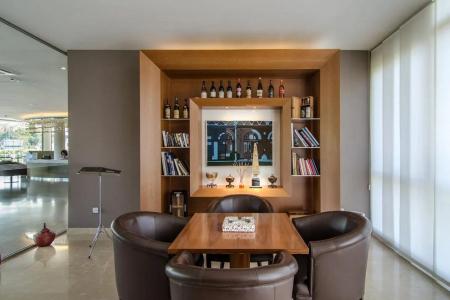 Pisa Tower Plaza - 18