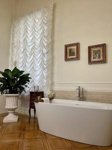 Palazzo Monga Boutique Guesthouse - 61