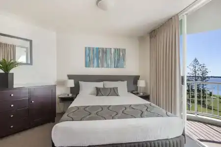 Crystal Bay On The Broadwater - 324