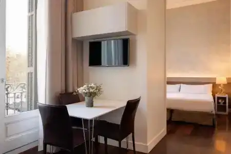 Duquesa Suites Barcelona - 53
