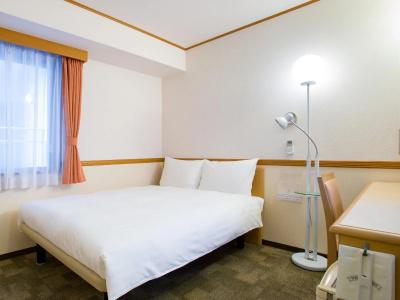 Toyoko Inn Ekimae - 15