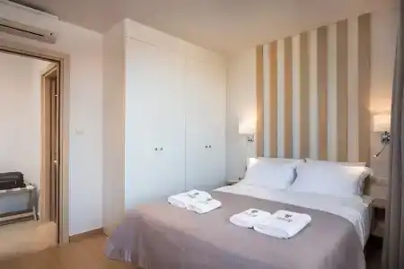 Trianon Luxury  & Suites - 260