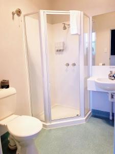 Waterfront Lodge - 103