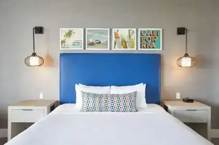 The Waterfront Beach Resort, A Hilton - 80