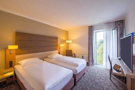 Park Inn by Radisson Köln City West - 45