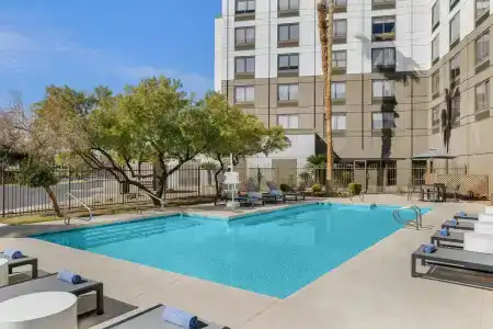 DoubleTree by Hilton Las Vegas Airport - 36