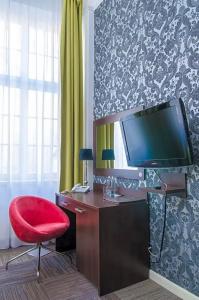 Artus - Old Town - 23