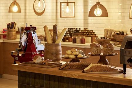 Zephyros Beach Boutique - 9