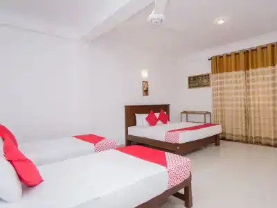 OYO 240 Grand Highway Resort - 5