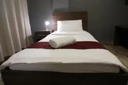 Sydney - 30