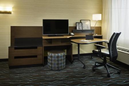 Fairfield Inn & Suites by Marriott Downtown - 26