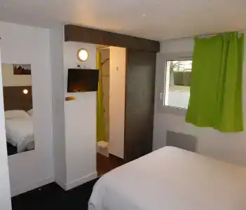 Hôtel Le Cosy Blois Villebarou - 1