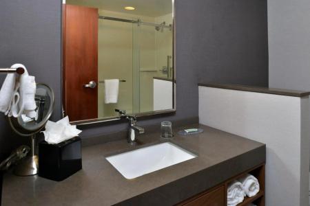 Courtyard by Marriott Hershey - 8