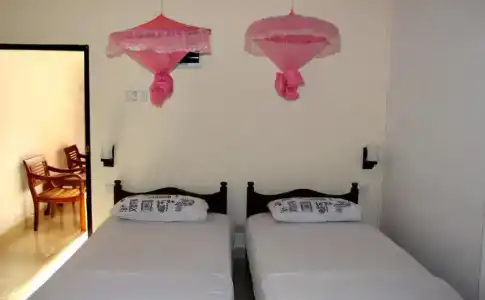 Holiday Guest Inn - 1