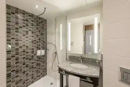 Hampton By Hilton Munich City West - 27