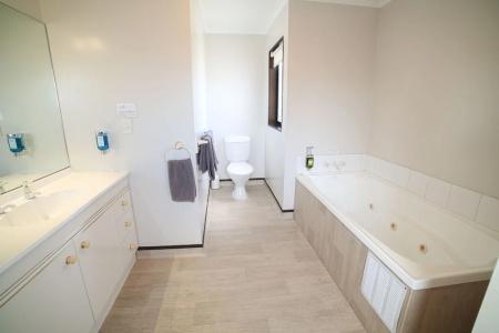 Palm City Motor Inn - 83
