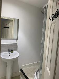 Trivelles - Manchester - Cross Lane - 33