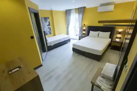 Roy Otel Akçay - 24