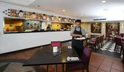 Swiss Inn Chinatown - 15
