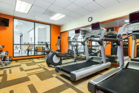 Courtyard by Marriott Houston Galleria - 21
