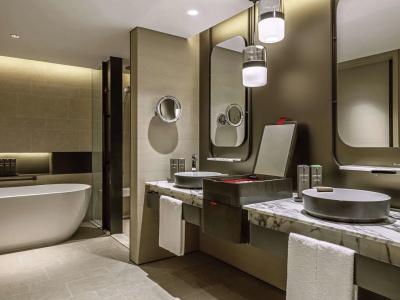 Swissotel The Stamford - 10