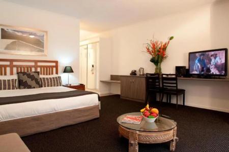 Ramada by Wyndham - 33