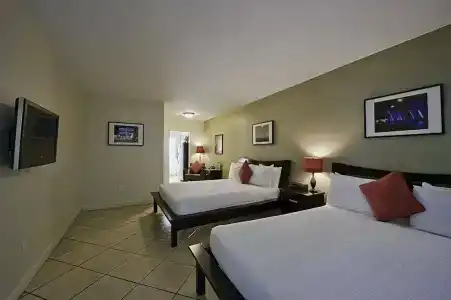 Suites on South Beach - 19