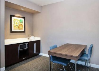 Hampton Inn Phoenix Airport North - 60