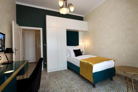 Art Deco Wolker By Astoria & Medical Spa - 70