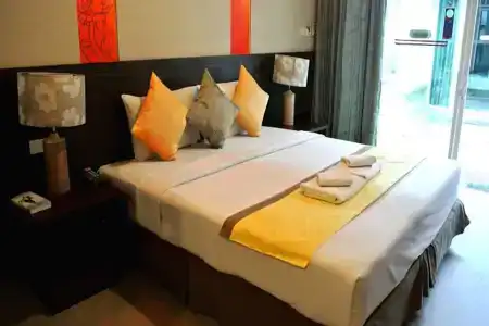 Al's Resort - 9