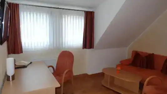 & Restaurant zur Loreley - 16