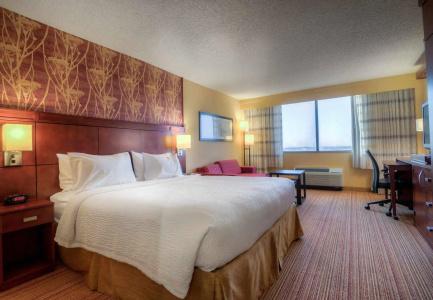 Courtyard by Marriott - 3