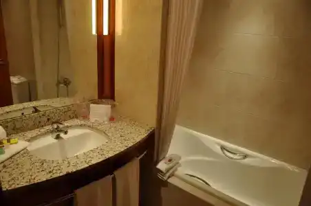 Mercure - 49