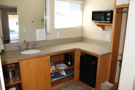 Cambria Shores Inn - 52