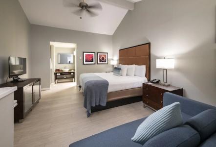 Mariposa Inn and Suites - 29
