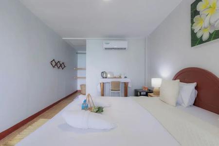 Phi Phi Cozy Seafront Resort - 98