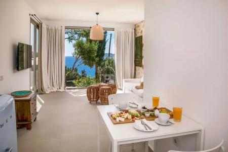 Villa Kale Suites with heated pool in winter - 111