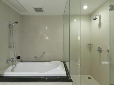 Centre Point Sukhumvit Thong-Lo - 8