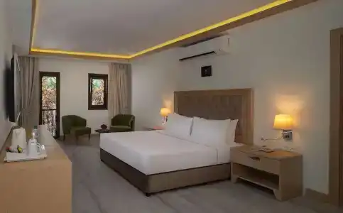 DoubleTree by Hilton Bodrum Marina Vista - 52