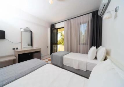 Arinnanda Cesme - 16