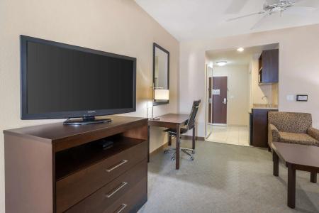 Best Western Plus Suites - 43